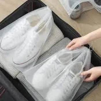 Pack%20of%2012%20-%20Travel%20Shoes%20Storage%20bag%20with%20clear%20window%20non-woven%20with%20PVC%20Bag%20-%20Image%204