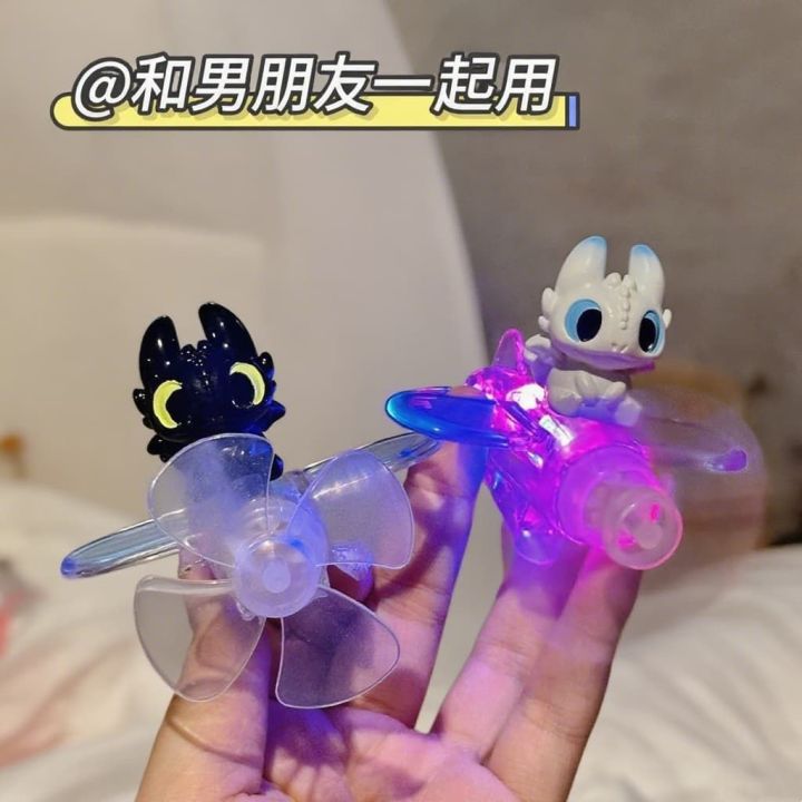 New Wind Power Glowing Toothless Electric Decorative Glowing Car Ornament Wind Power Generation Airplane Motorcycle Decoration