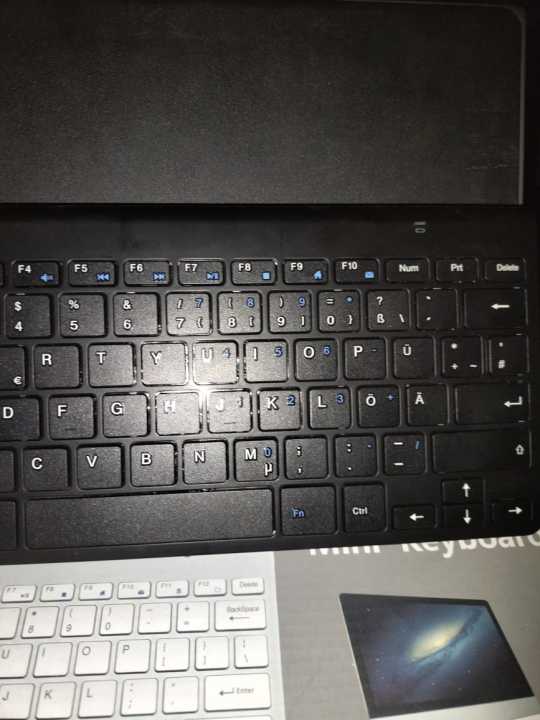 KB230%20Ultra%20Thin%20%20wireless%20%20Silent%20Typing%20Mini%20Keyboard%20numeric%20keypad%20(black)%20-%20Image%205