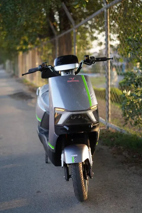 %E2%9A%A1%20SY03%20Electric%20Scooter%20%E2%80%93%20Long%20Range%20Power%20(120km)%20with%20Lithium%20Battery%20&%20Fast%20Charge%20-%20Image%203