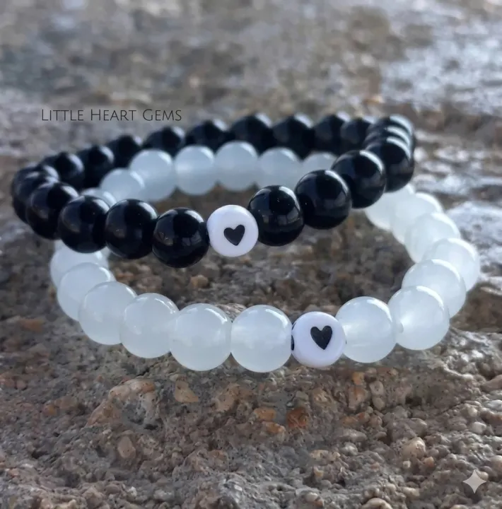 Korean%20Beaded%20Bracelet%20with%20Mini%20Heart%20Charm%20%E2%80%93%20Cute%20Handmade%20Fashion%20Jewelry%20for%20Girls%20&%20Women%20-%20Image%205