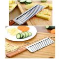Crinkle Cut Potato/Chip/Fruit/Vegetable Wavy Blade Cutting Knife with Wooden Handle/French Fry Potato Cutter. 