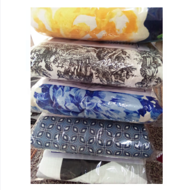 Iron%20Board%20Stand%20Cover%20High%20Temperature%20with%20Fiber%20Filling%20(Random%20Design%20Delivered)%20-%20Image%207