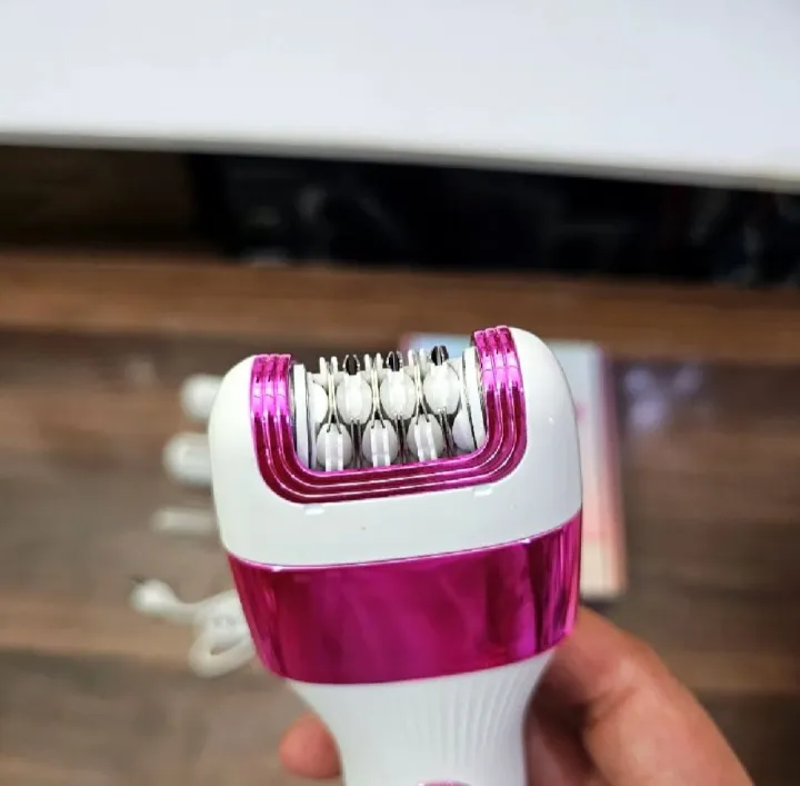 DL-6021%20Daling%203-In-1%20Rechargeable%20Grooming%20Kit%20For%20Women%20-%20Image%203