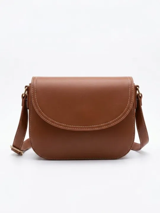 A%20moon%20bag%20(frequently%20called%20a%20crescent%20bag%20or%20half-moon%20bag)%20is%20a%20highly%20trending%20handbag%20characterized%20by%20its%20distinct%20curved%20silhouette%20resembling%20a%20crescent%20moon.%20Combining%20minimalist%20structural%20design%20with%20everyday%20functionality,%20it%20has%20become%20a%20sta%20-%20Image%204