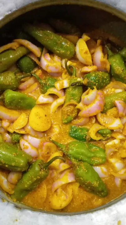 Mixed%20Pickle%20in%20Vinegar%20Mix%20Achar%20Sirka%20Masale%20Wala%20Achar%20-%201%20KG%20-%20100%25%20Original%20Shikarpuri%20Achar%20-%20Special%20Home%20Made%20Shikarpuri%20Pickles%20-%20Image%203