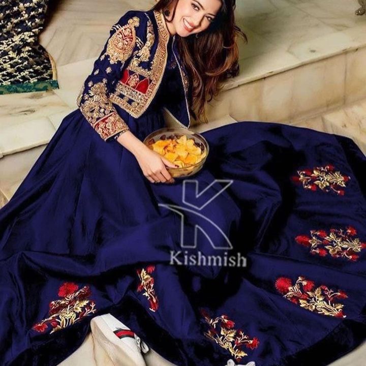 Embroidered%20Silk%20Maxi%20with%20Matching%20Koti%20-%20Ready-to-Wear%20Wedding%20Dress%20-%20Image%202