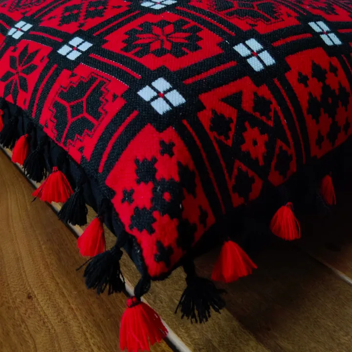 Relaxsit%20Traditional%20Floor%20Cushion%20%20Acrylic%20&%20polyester%20weaved%20with%20the%20blend%20of%20cotton%20on%20%20back%20side.%20Optional%20filing%20case%20size%2024%20x%2024"%20-%20Image%206
