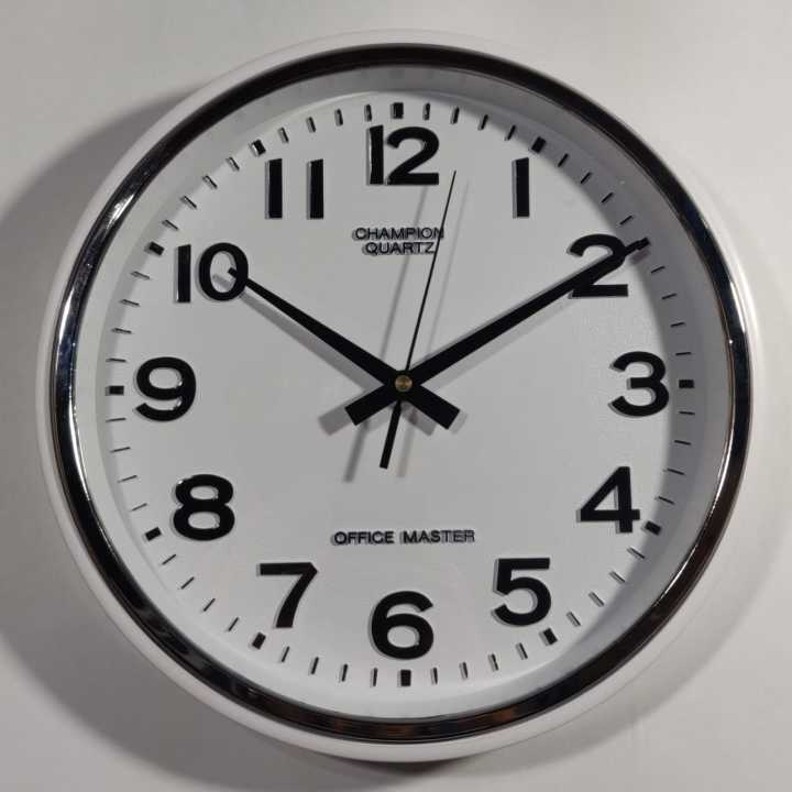 Champion%20wall%20clock%20simple%20and%20classic%20design%20with%20bold%20numbers%20non%20ticking%20movement%2012%20inch%20battery%20operated%20-%20Image%202