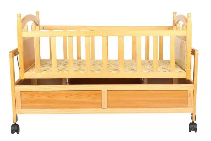 Baby%20Cot%20Wooden%20Bed%20Baby%20Cradle%20Baby%20Swing%20-%20Image%203