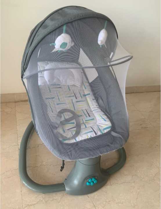 Mastela%20Baby%20Delux%20Multifunctional%20Bassinet%203%20In%201%20Auto%20Baby%20Swing%20Jhoola%20-%20Image%204