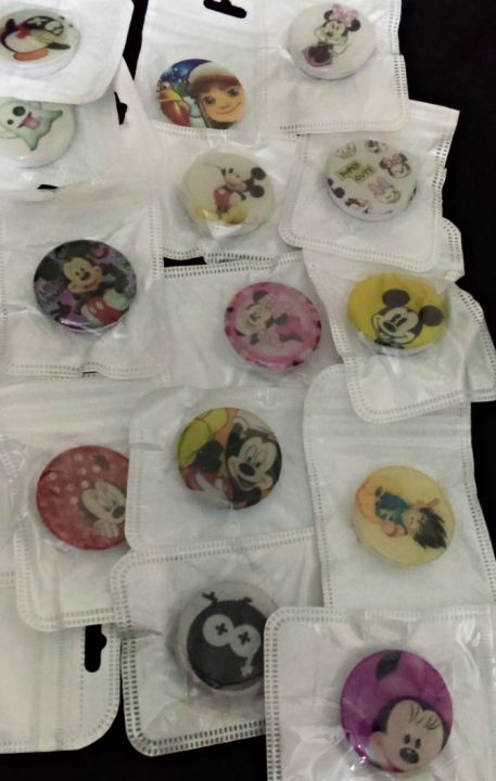 Mobile%20holder%20stand%20symbol%20pop%20socket%20phone%20holder%20popsockets%20stand%20by%20Meerub%20collection%20-%20Image%204