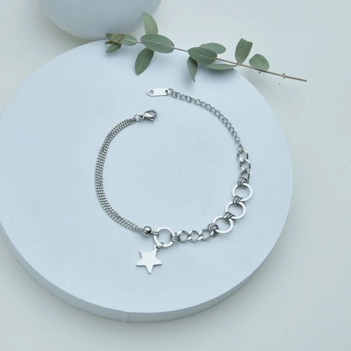 Designer%20Stainless%20Steel%20Jewellery%20%E2%80%93%20Five-Pointed%20Star%20Pendant%20Unisex%20Bracelet%20for%20Couples%20-%20Image%204