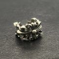 Korean version of new carved hollow fashionable and personalized geometric flower ring men and women's retro ring creativity. 