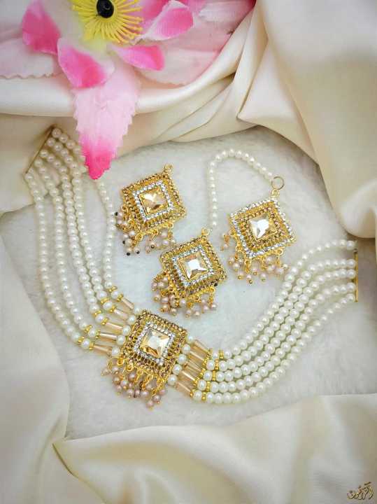 TRADITIONAL PAKISTANI CHOKER NECKLACE , EARRINGS & BINDIA | TEEKA JEWELLERY SET