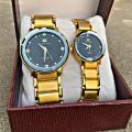 Trendy 2022 Golden Stainless Steel Couple Watches Best Watch For Girls Awesome Watch For Boys In Classy Golden Colour Couple Watch For Lover With Box. 