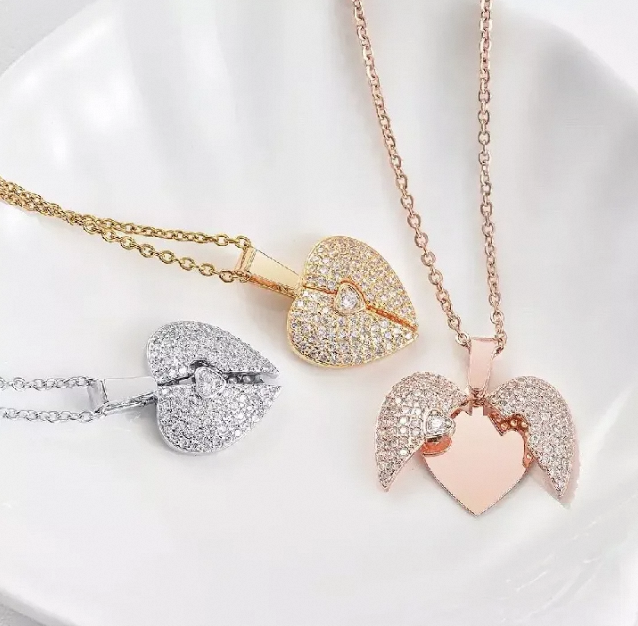 Hear%20shape%20Necklace%20Pendant%20(%20Locket)Openable%20Premium%20Quality%20Unique%20Gift%20For%20Women's%20And%20Girl's%20-%20Image%204