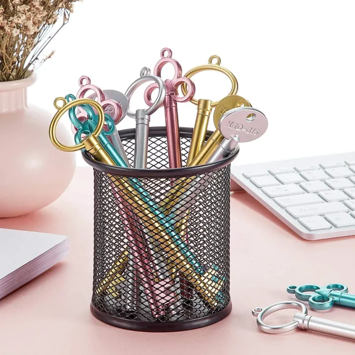 Elegant%20Retro%20Key-Shaped%20Ballpoint%20Pen%200.5mm%20Fine%20Point%20-%20Image%208