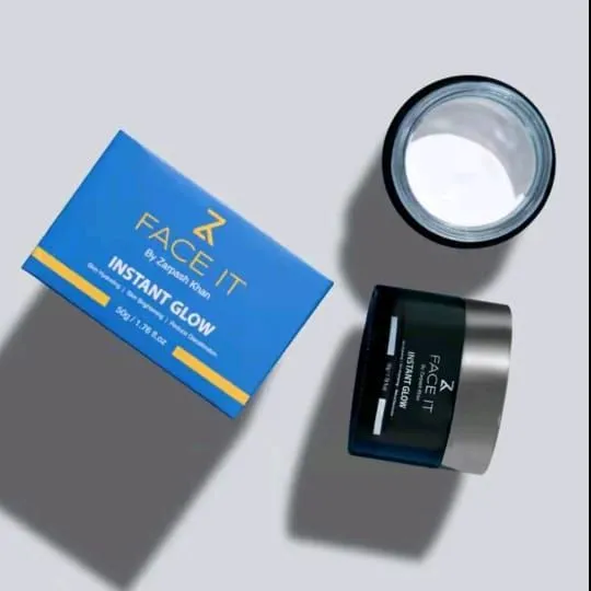 Instant%20Glow%20Cream%20with%20Licorice%20Extract%20Alpha%20Arbutin%20and%20Kojic%20Acid%20Brightening%20Moisturizer%20for%20Even%20Skin%20Tone%20and%20Radiant%20Complexion%20-%20Image%204