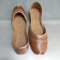 Brown  Khussa for girl / Desi khussa /Brown Khussa for woman/  Ladies Khussa / Gk Style. 