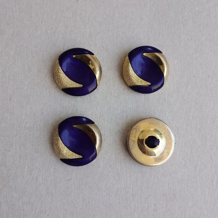 4-Pieces%20Pretty%20Fancy%20Decorative%20Buttons%20%7C%20Fancy%20Buttons%20for%20Men/Women%20Kurta,%20Kurti%20%7C%20Ladies%20and%20Gents%20Suit,%20Coat,%20Shirt%20Buttons%20%7C%20Fancy%20Buttons%20-%20Image%204