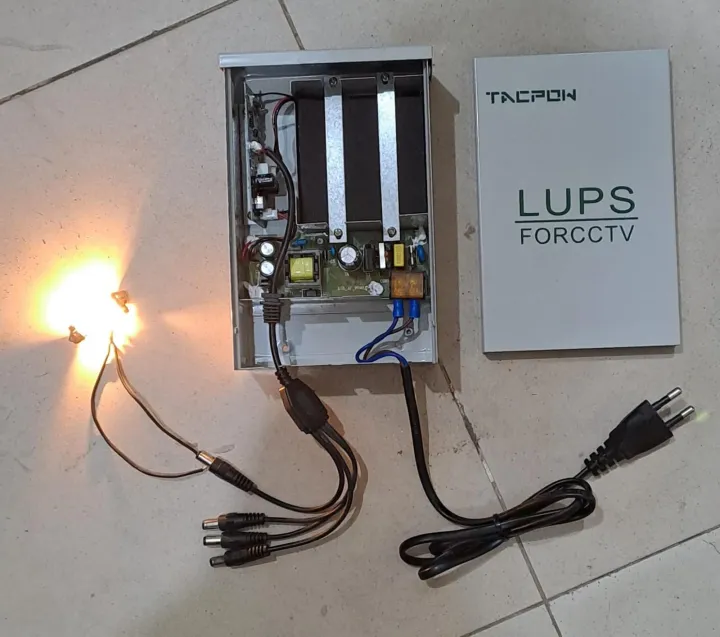 12%20Volt%20Mini%20UPS%20Power%20Bank%20for%20Internet%20Device%20And%20CCTV%20Cameras%20-%20Image%203