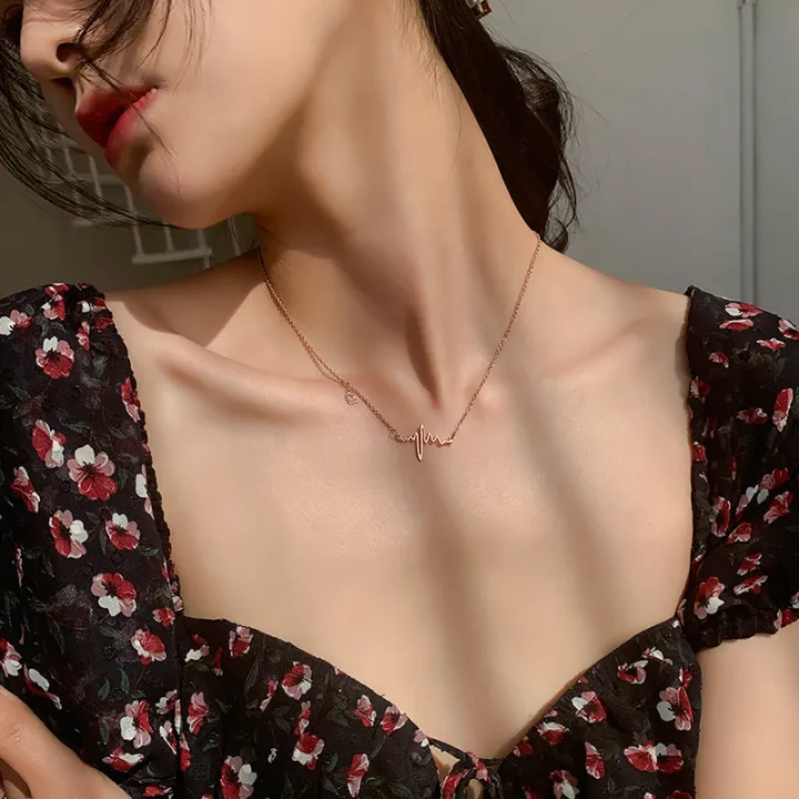 Heart%20Wave%20Necklace%20For%20Women%20-%20Elevate%20Your%20Look%20With%20Stylish%20Necklace%20For%20A%20Romantic%20And%20Elegant%20Appearance%20-%20Image%208