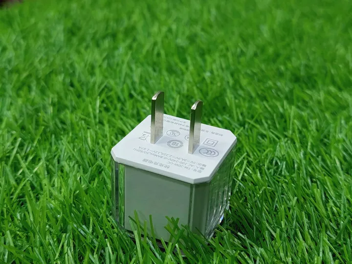 Original%2020W%20USB-C%20-type%20Adapter--100%25%20Premium%20Design%20with%20C-Type%20Port%20-%20Image%203