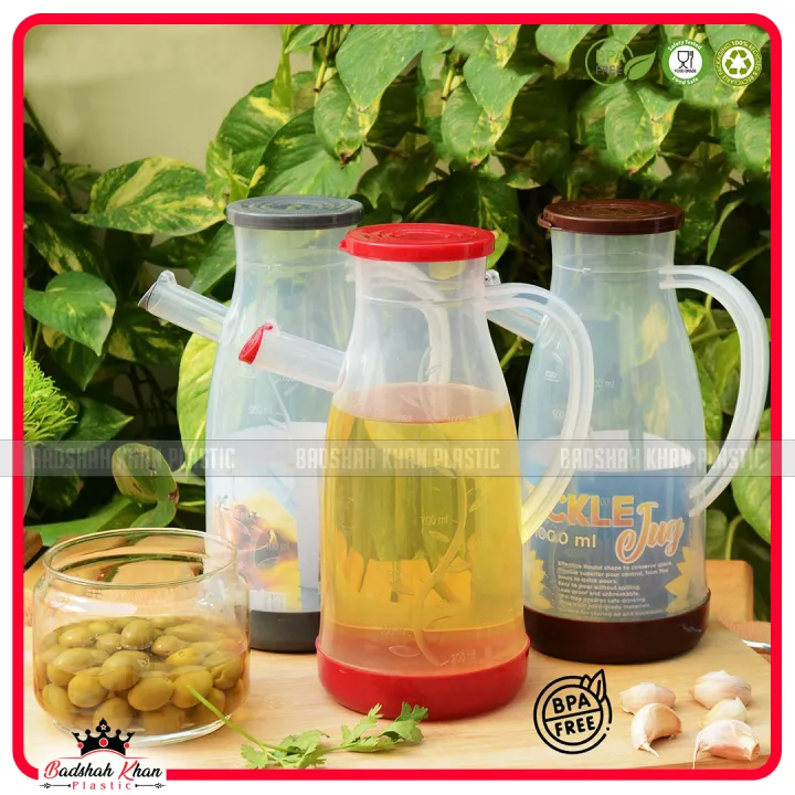 High%20Quality%20Plastic%20Oil%20Jug%20(1000%20ml)%20-%20Liquid%20Container%20for%20Oil%20with%20Measuring%20Scale%20-%20Image%203