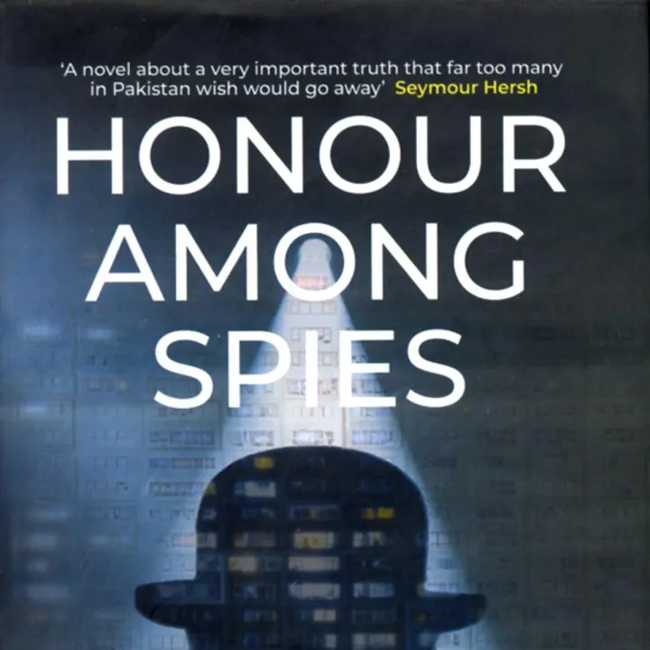 Ø¬Ø§Ø³ÙˆØ³ÙˆÚº Ú©Û’ Ø¯Ø±Ù…ÛŒØ§Ù† Ø¹Ø²Øª | Daraz.pk