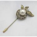Unique Fashion Scarf Brooch Flower shape with Crystal & stone Statement Pin for hijab and Function Wear Wedding Jewelry Accessories  for Girls, Women, her High Quality​ golden. 
