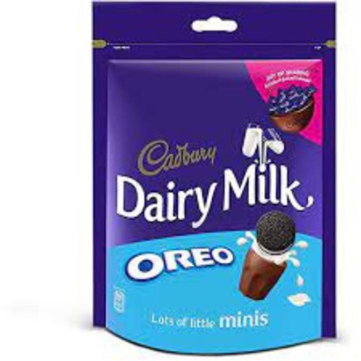 Cadbury DairyMilk OREO minis/bites/190g/pouch/lots of sharing/chocolates