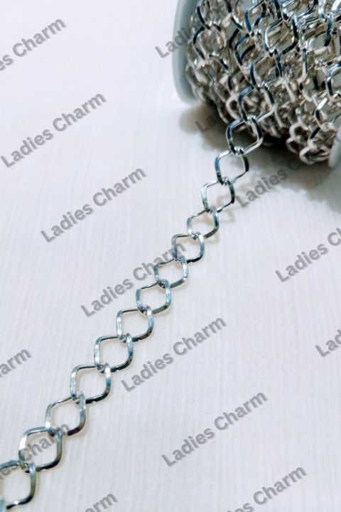 Stylish%20Metal%20Square%20-%2036%20Inches%20Elegant%20Link%20Chains%20for%20Crafting%20%E2%80%93%20Silver%20and%20Gun%20Black%20Elegant%20Chain%20Links%20for%20DIY%20Jewelry,%20Purse%20Clutches%20Cross%20Body%20Bags%20Chain,%20and%20Accessories%20-%20Image%206