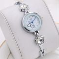 Women's Quartz Watch Bangle Wtyle Color Diamond Watches Small Dial Schoolgirl Bracelet Watch Gold Silver Watch Chain. 