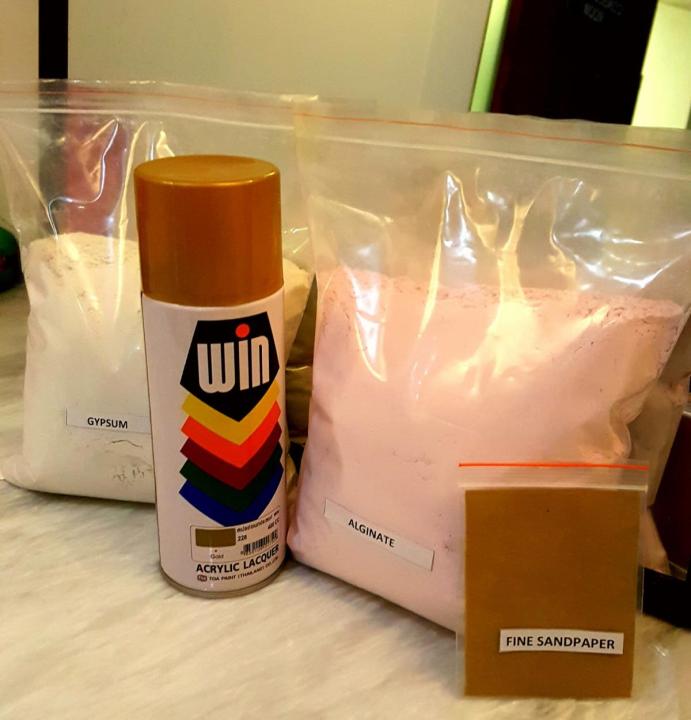 Couple%20Hand%20Modelling%20&%20Sculpting%20Casting%20Kit%20-%20Image%204