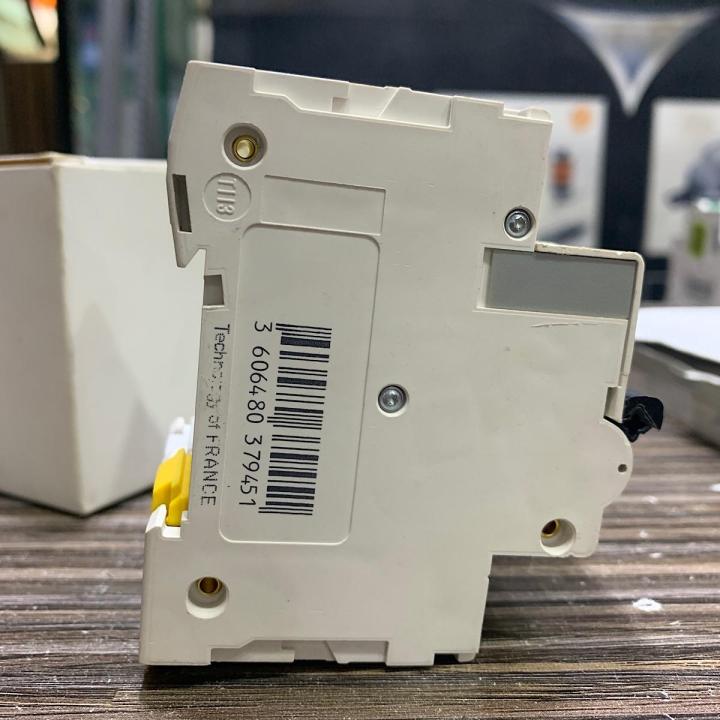 Dc%20breaker%20125AMP%20two%20pole%20-%20Image%205