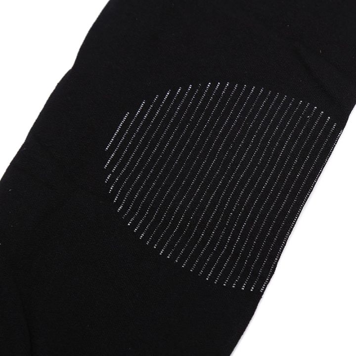 Knee%20Support%20Protector,%20Knee%20Pads,%20Kneecap%20Men's%20and%20Women's%20Fitness%20Skin%20And%20Black%20Color%20-%20Image%204