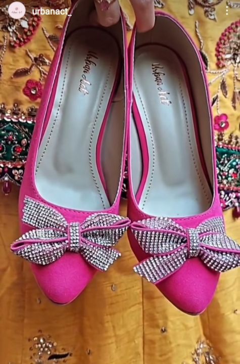 Pink%20Court%20Shoes%20/%20Cotton%20Candy%20Elegance%20Heels%20-%20Image%202
