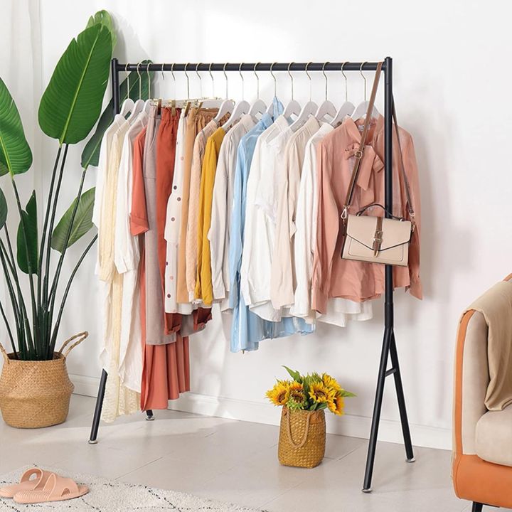 Cloth%20Hanging%20Stand%20Single%20Pole%20V%20Shape%20New%20Designe%20Golden%20Color%20Stand%20Use%20For%20Multi%20Purpose%20Fancy%20Stand%20-%20Image%203