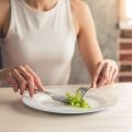 6pcs Set of 10/8/7 Inch Plain White Bone Kitchen Plates Ceramic Tableware Restaurant White Plates Dessert Plates Microwave Safe. 