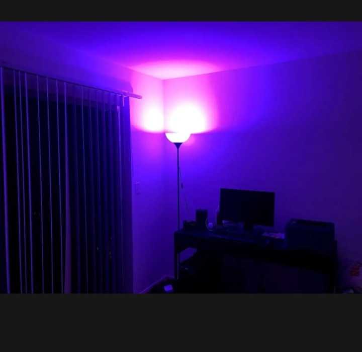 Multi%20Color%20Changing%20RGB%20Bulb%20Without%20Remote%20Automatic%20Magic%20Lamp%20220V%20-%20Image%205