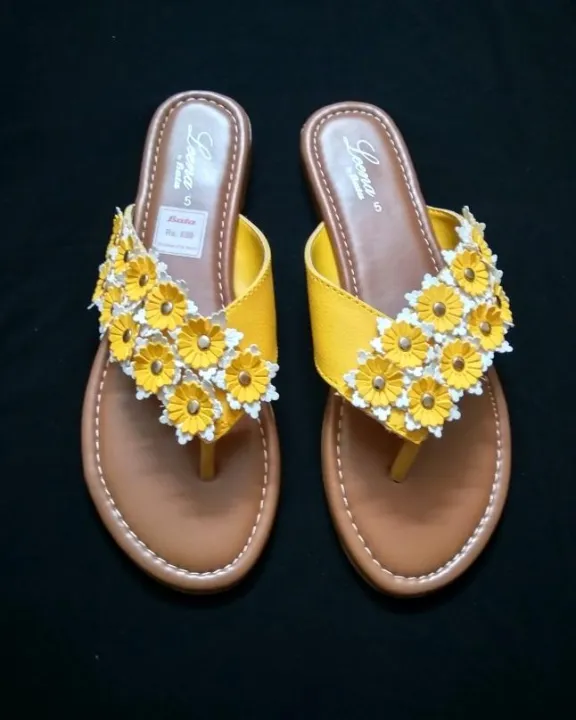 Yellow%20Floral%20Slippers%20For%20Women%20-%20Image%203