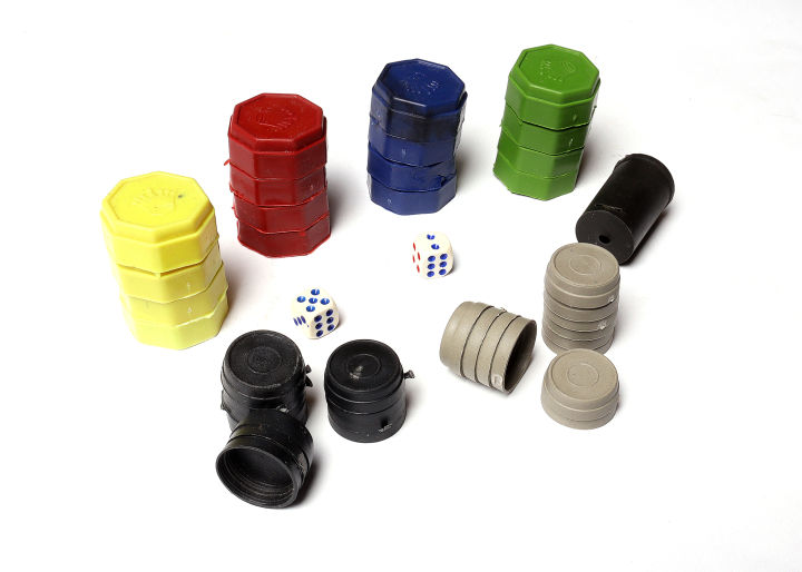 LUDO%20BOARD%20GAME%205%20in%201%20CARDBOARD%20-%20Image%204