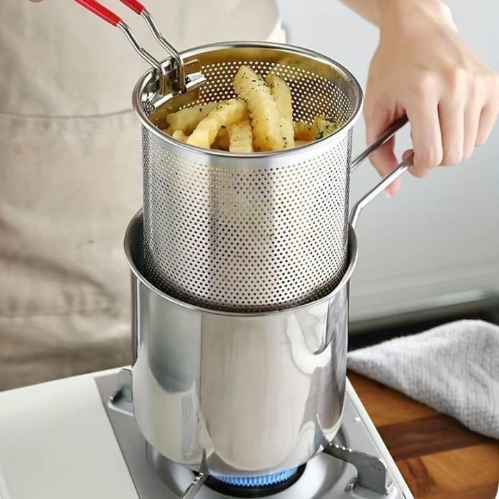 Deep%20Fryer%20Pot,%20Small%20Deep%20Fryer%20Stainless%20Steel%20Frying%20Pot%20with%20basket,1200ml%20Handled%20Stainless%20Steel%20Chip%20Pan%20for%20French%20Fries,%20Chicken%20Wings%20and%20Shrimp%20-%20Image%203