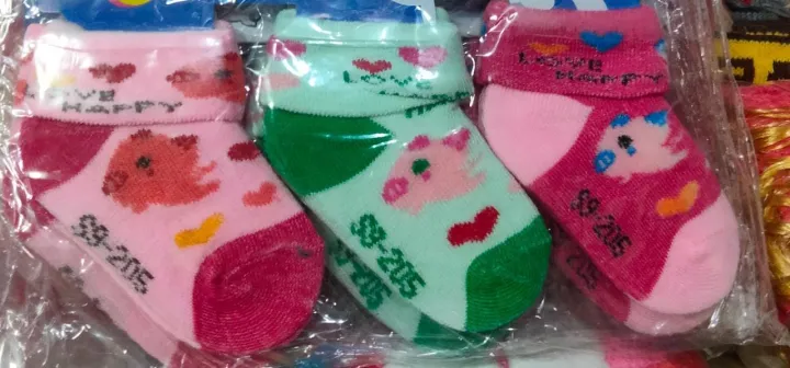 Pack%20Of%20Three%20Baby%20Socks%20-%20Image%206