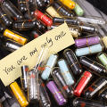 100Pcs/Set Luminous Message Capsule Wedding Party Favors Transparent In Bottle DIY Capsules Love Letter Pill With Roll Paper Valentine Gift. 