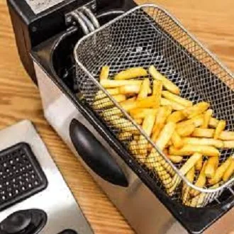 Geepas%203%20ltrs%20Deep%20Fryer%20with%20Stainless%20Steel%20Housing,%20GDF36015,%202%20Years%20Warranty%20-%20Image%203