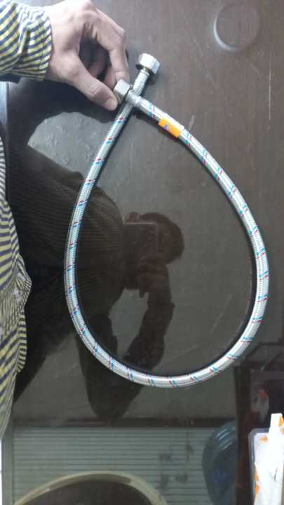 Chain%20pipe%20flexible%20hose%20pipe%2024inch(60cm)%202ft,%20Connection%20chain(MAK)for%20angle%20valve%20teecock%20gas%20geyser%20pipe%20for%20bathroom,%20kitchen,%20washroom,%20toilet,%20Stainless%20steel,Bath%20chain,CP%20chain,shattaf,braided%20hose,rubber%20hose,flexible%20rubber%20hose%20plumbing%20hose.%20-%20Image%207