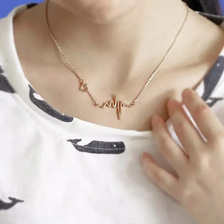 Heart%20Wave%20Necklace%20For%20Women%20-%20Elevate%20Your%20Look%20With%20Stylish%20Necklace%20For%20A%20Romantic%20And%20Elegant%20Appearance%20-%20Image%203