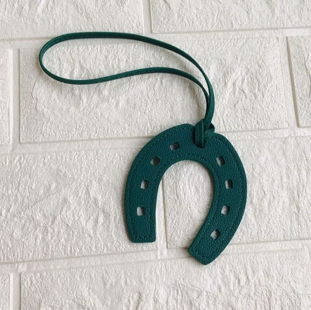 【Happytree】 PU Leather Horse Hoof Horseshoe Keychain Handbag Key Chains Keyring Holder Charm Bag Purse Accessories For Women And Girls